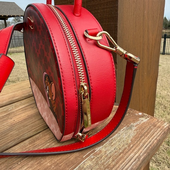 NWOT Kate Spade x Tom and Jerry Collab Red Pink Canteen
Crossbody Top Handle Bag - Picture 8 of 13
